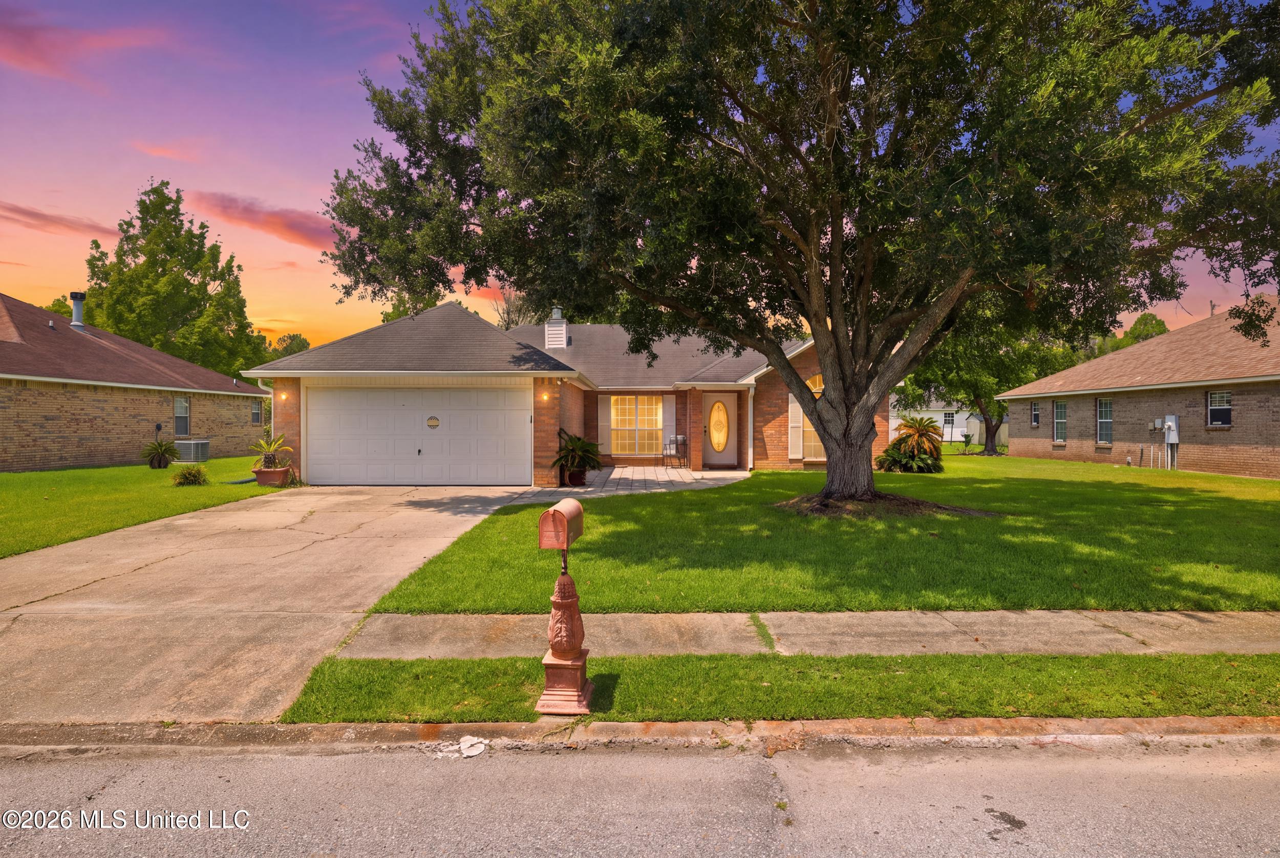3217 Stonegate Circle Property Photo 1
