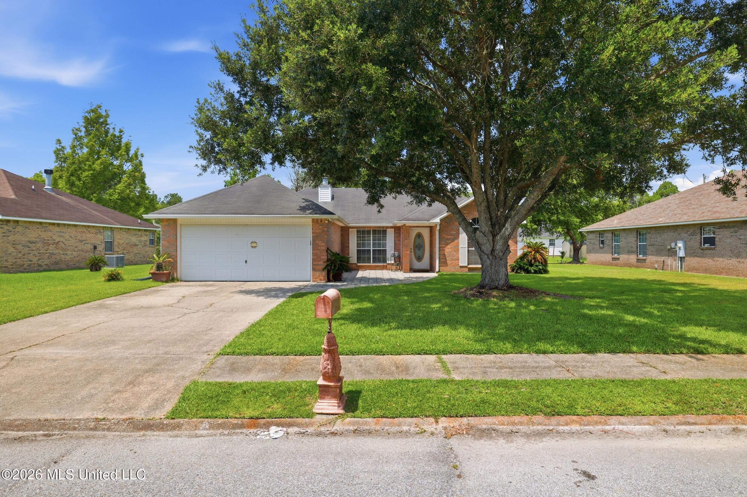 3217 Stonegate Circle Property Photo 2