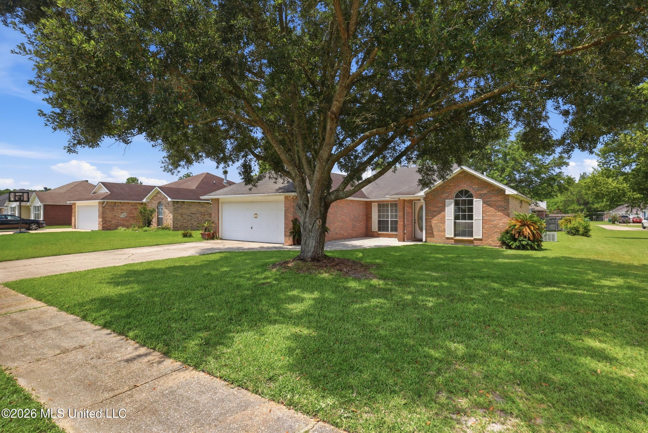 3217 Stonegate Circle Property Photo 3