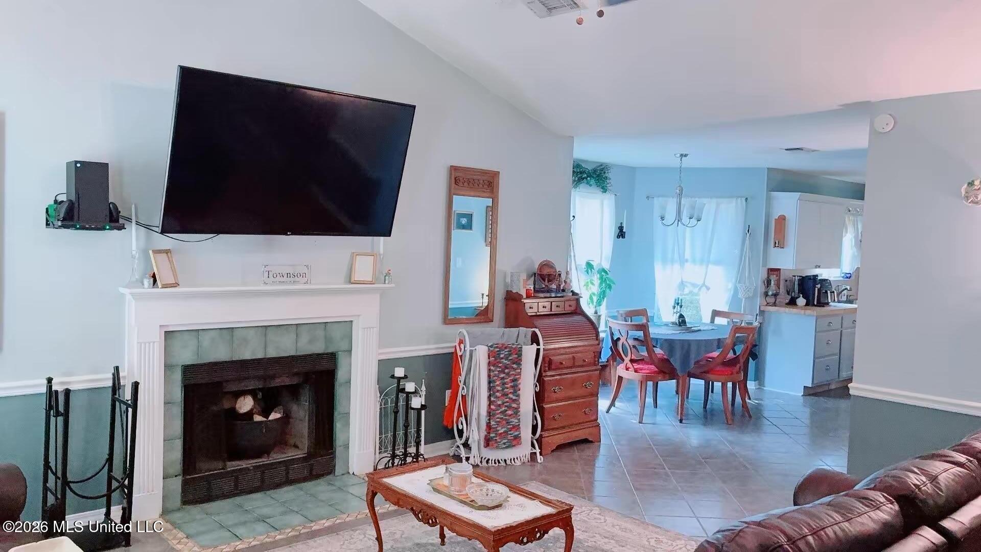 9534 Laa La Way Property Photo 3
