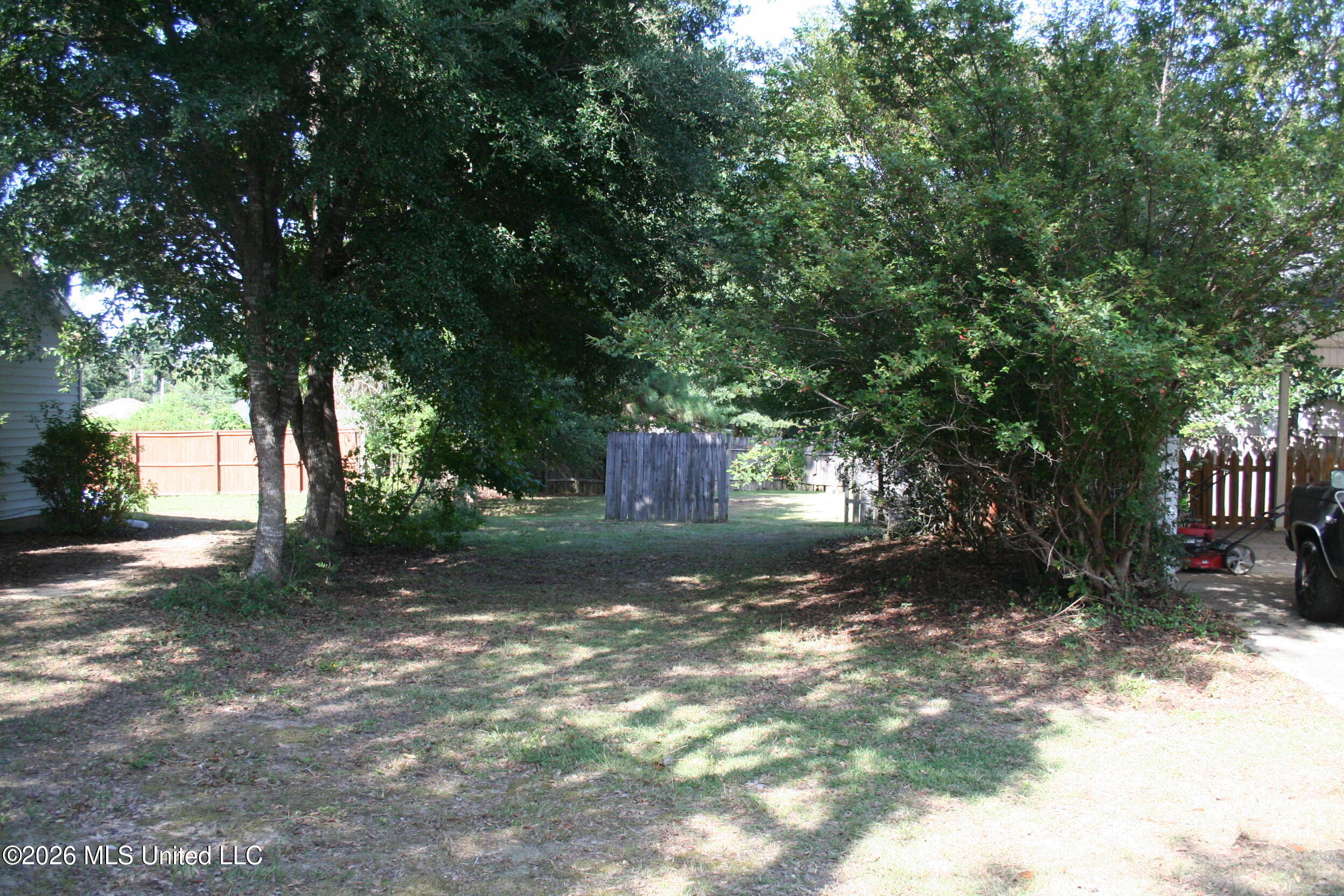 9534 Laa La Way Property Photo 15