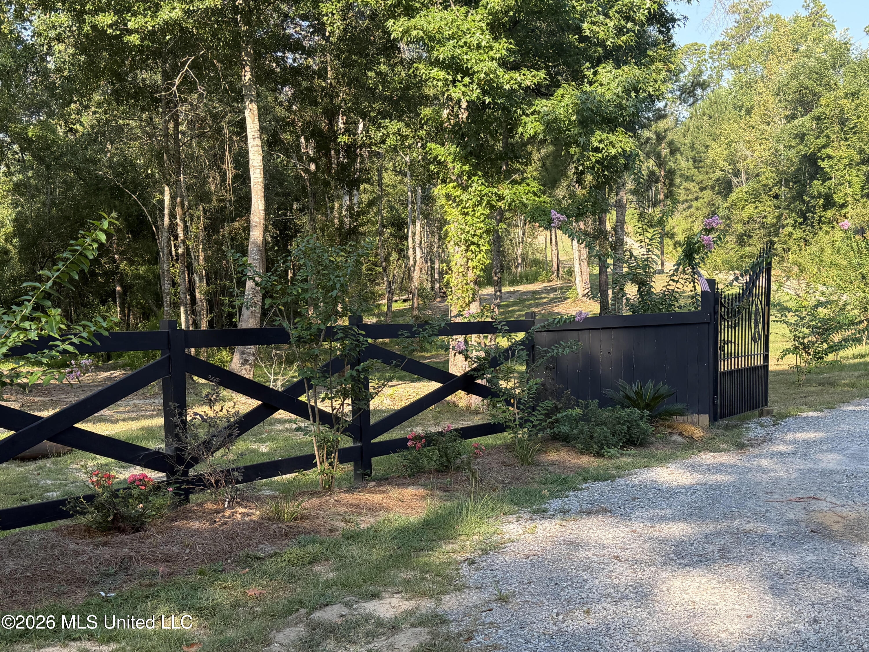 135 Burger Road Property Photo 4