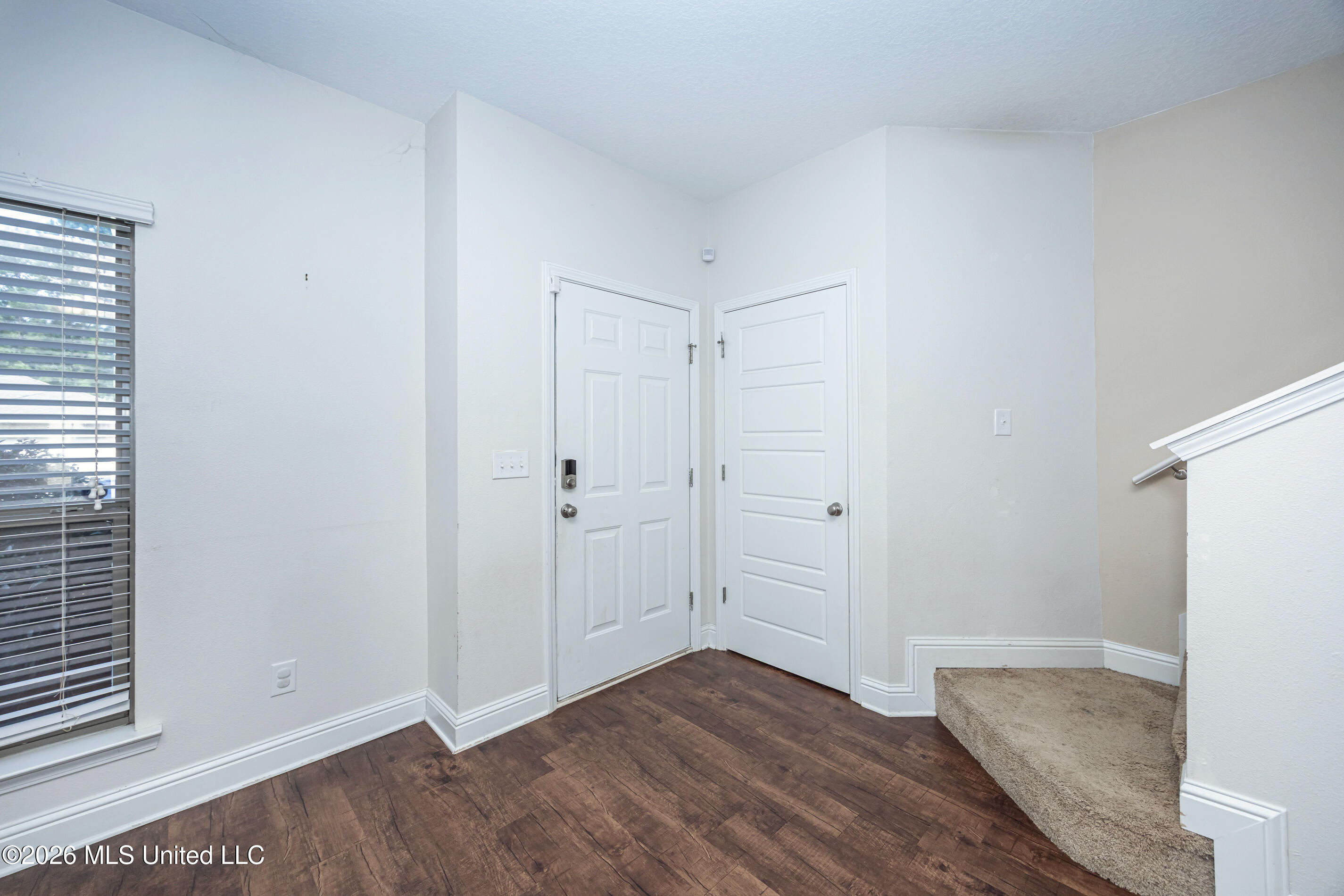 3027 Notsram Court Property Photo 8