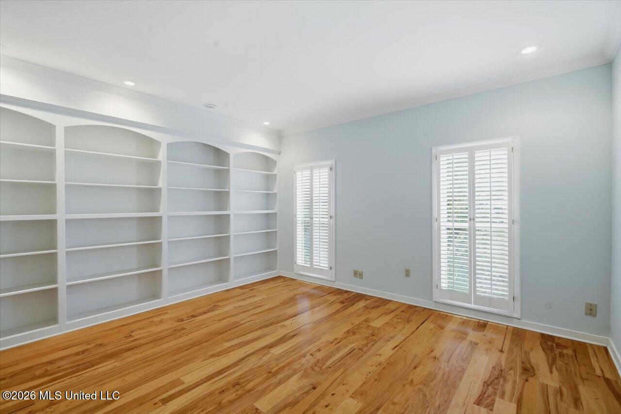 15 S Crownpointe Drive Property Photo 4