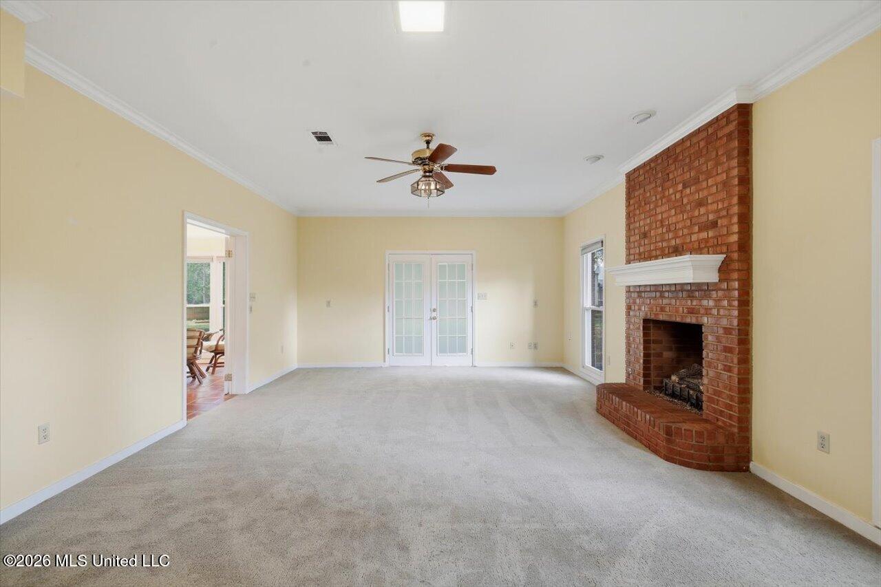 15 S Crownpointe Drive Property Photo 5