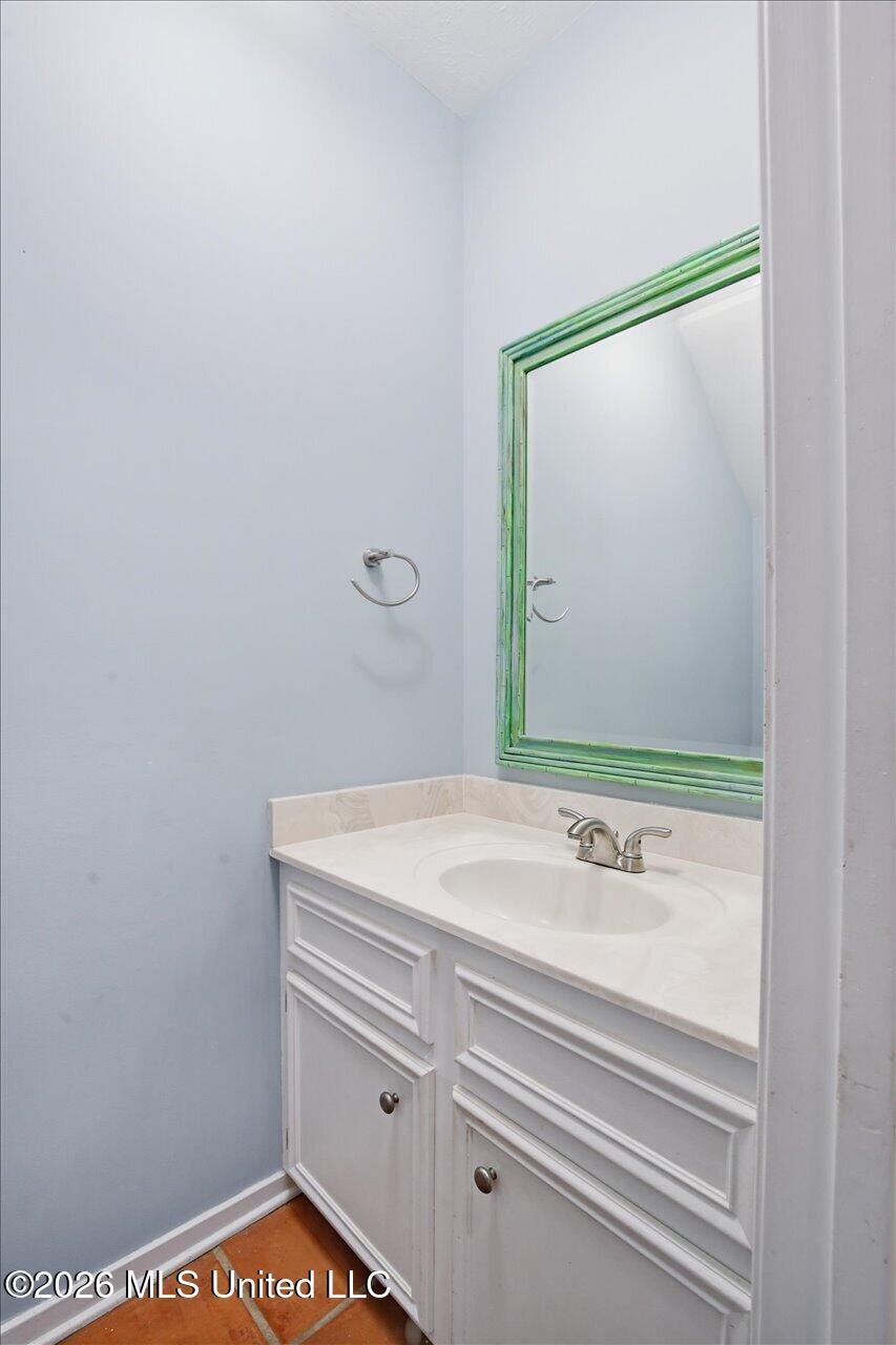 15 S Crownpointe Drive Property Photo 11