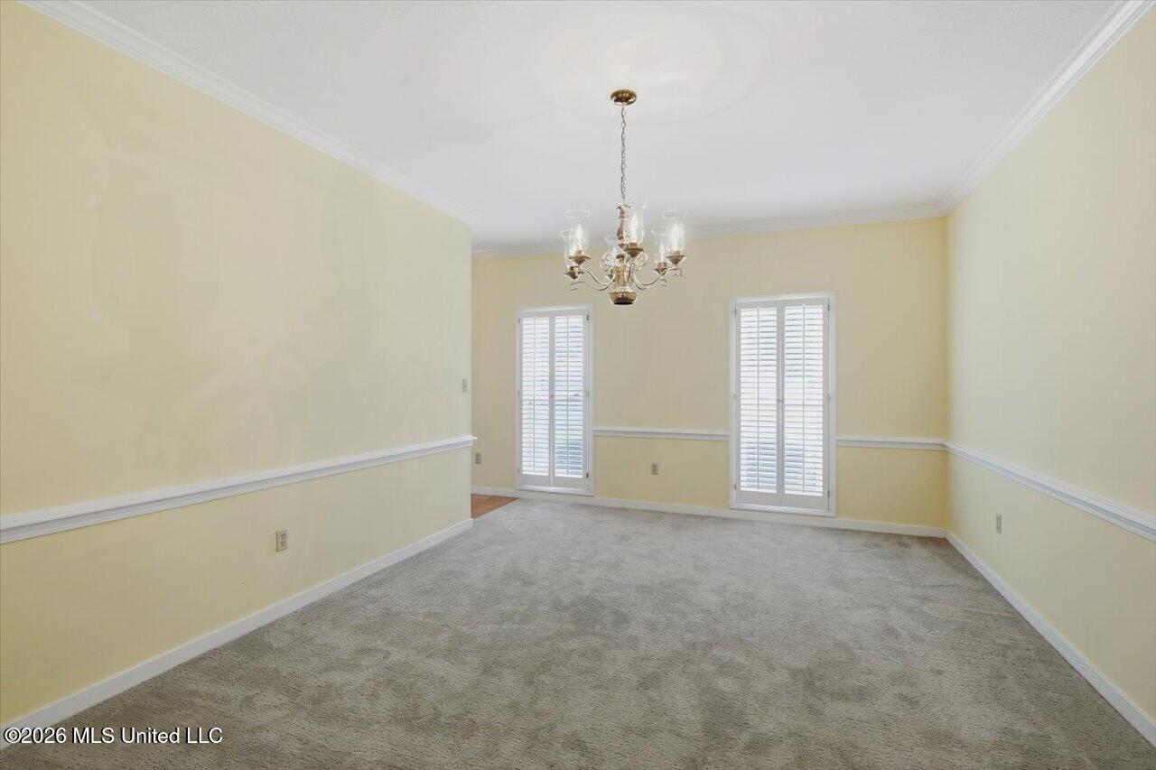 15 S Crownpointe Drive Property Photo 12