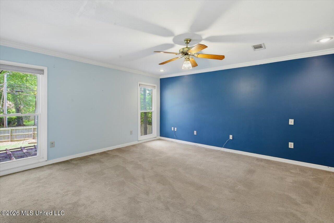 15 S Crownpointe Drive Property Photo 14