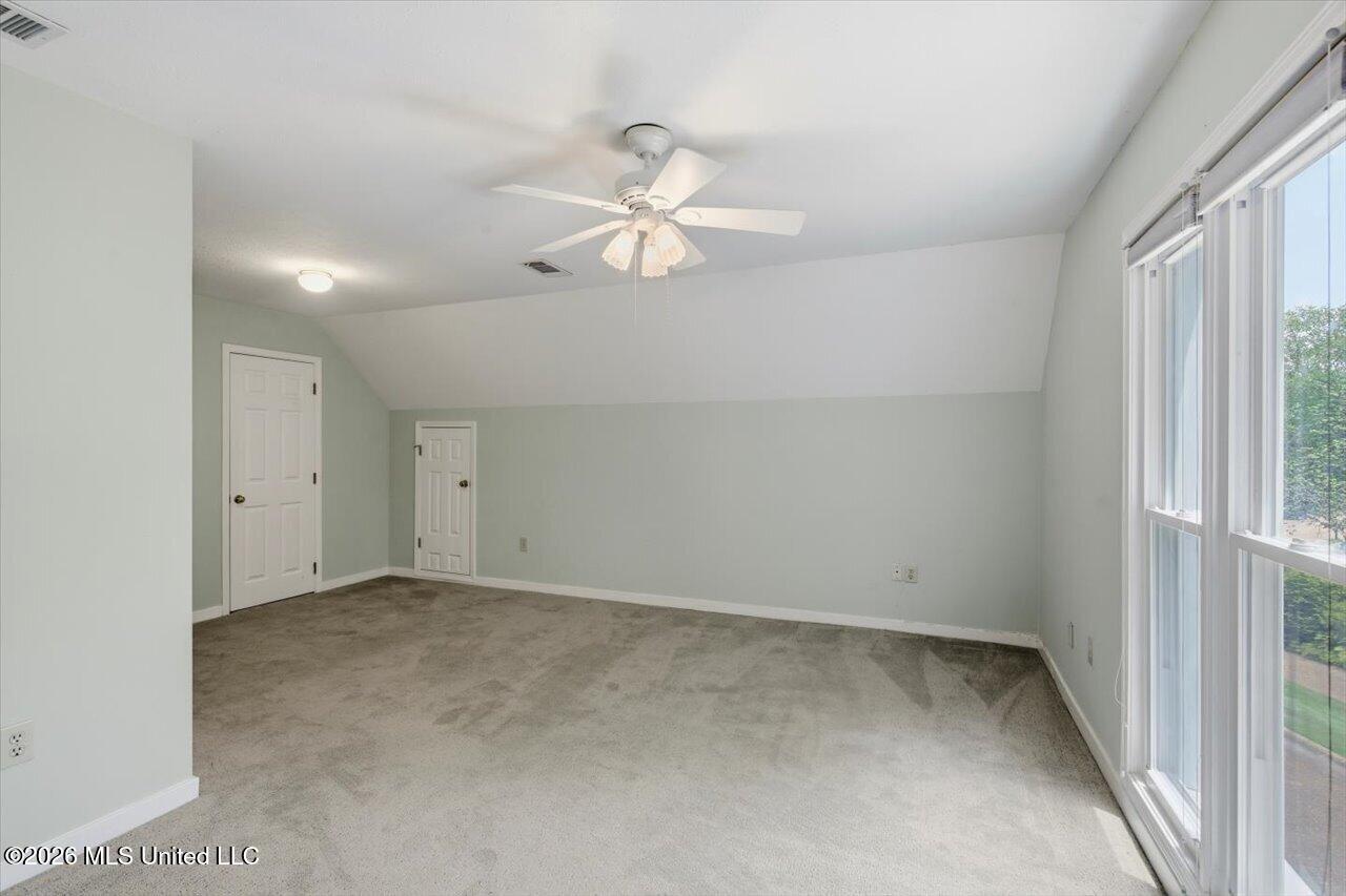 15 S Crownpointe Drive Property Photo 27