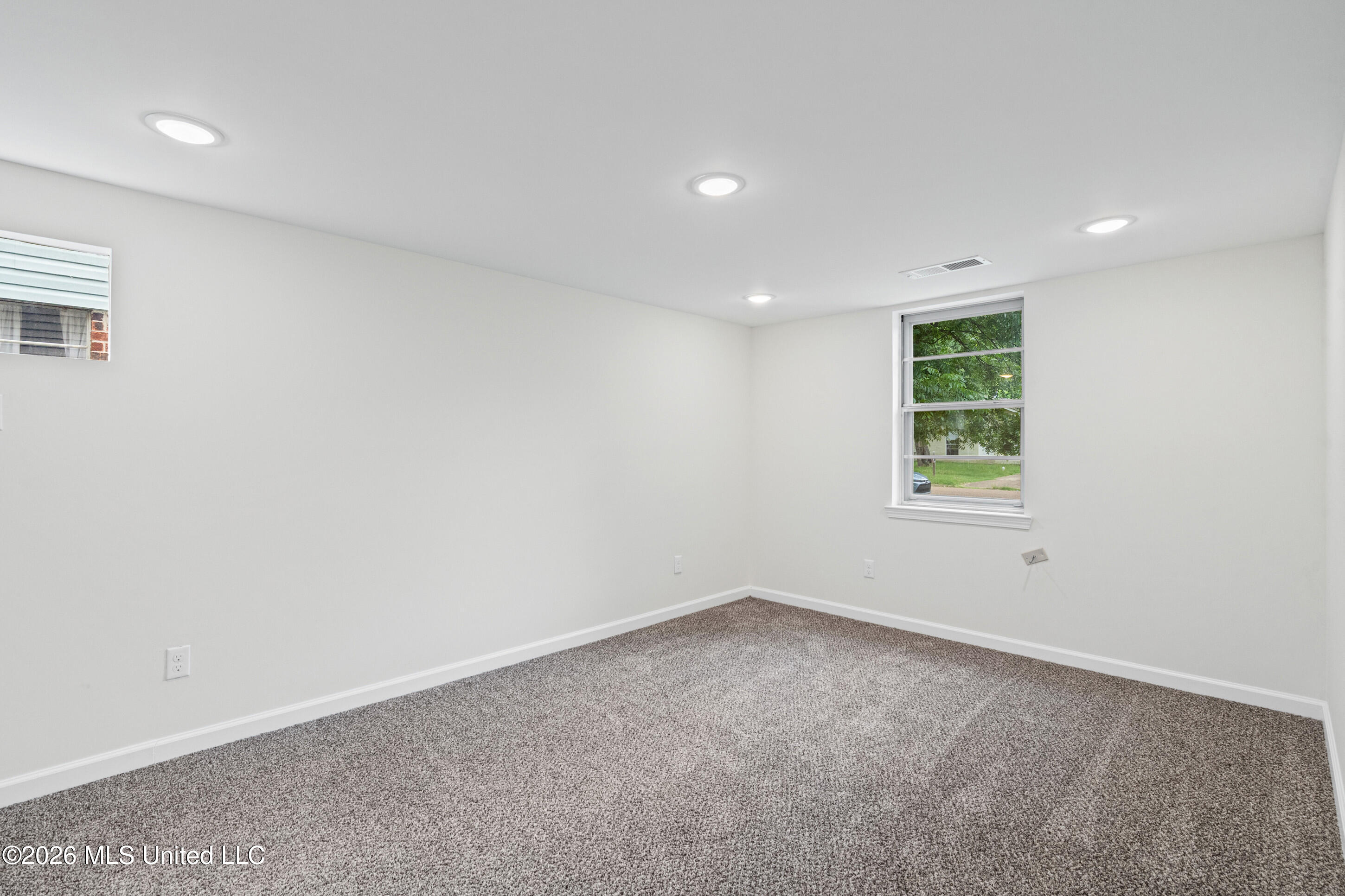 2793 Ashbriar Drive Property Photo 10