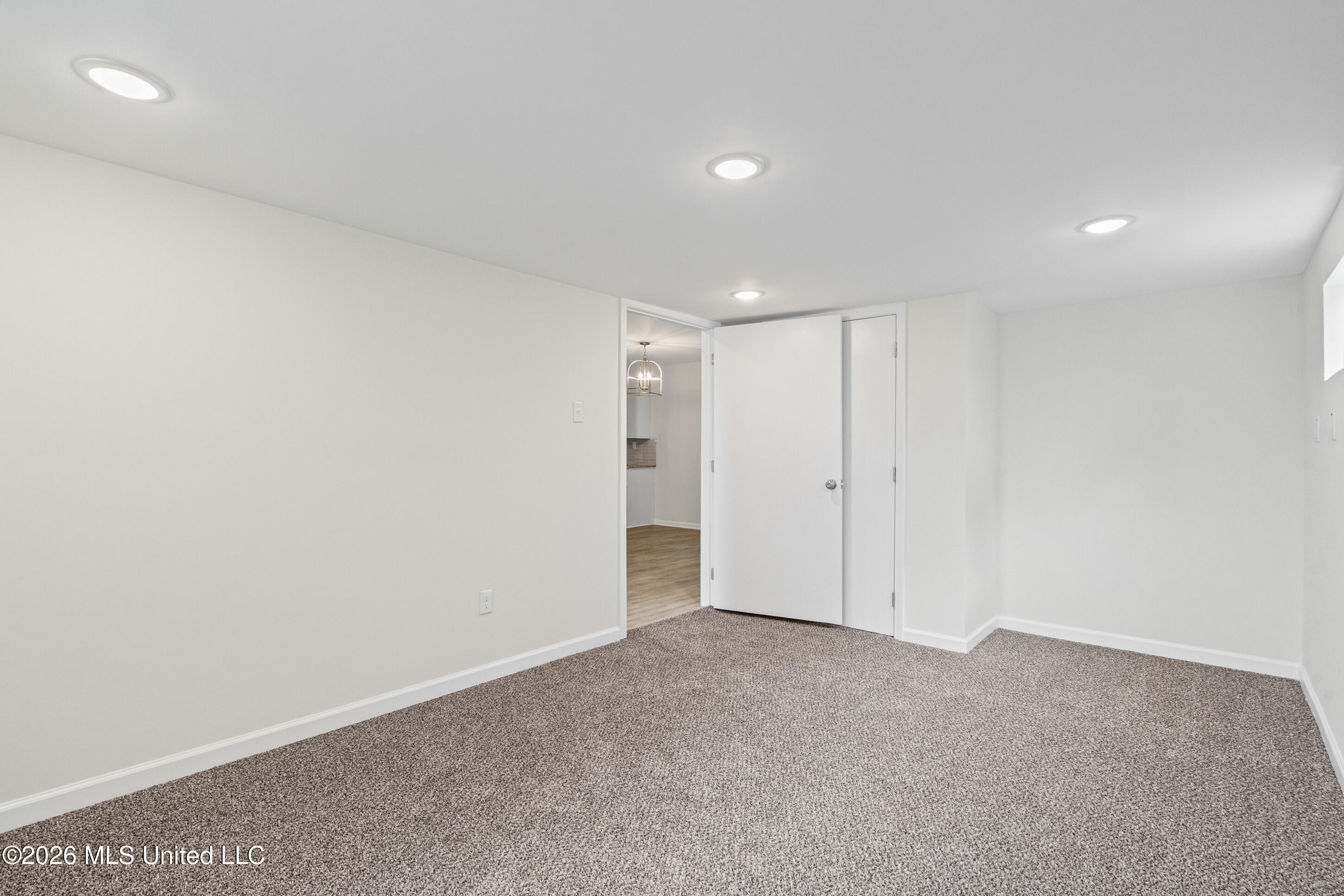 2793 Ashbriar Drive Property Photo 11