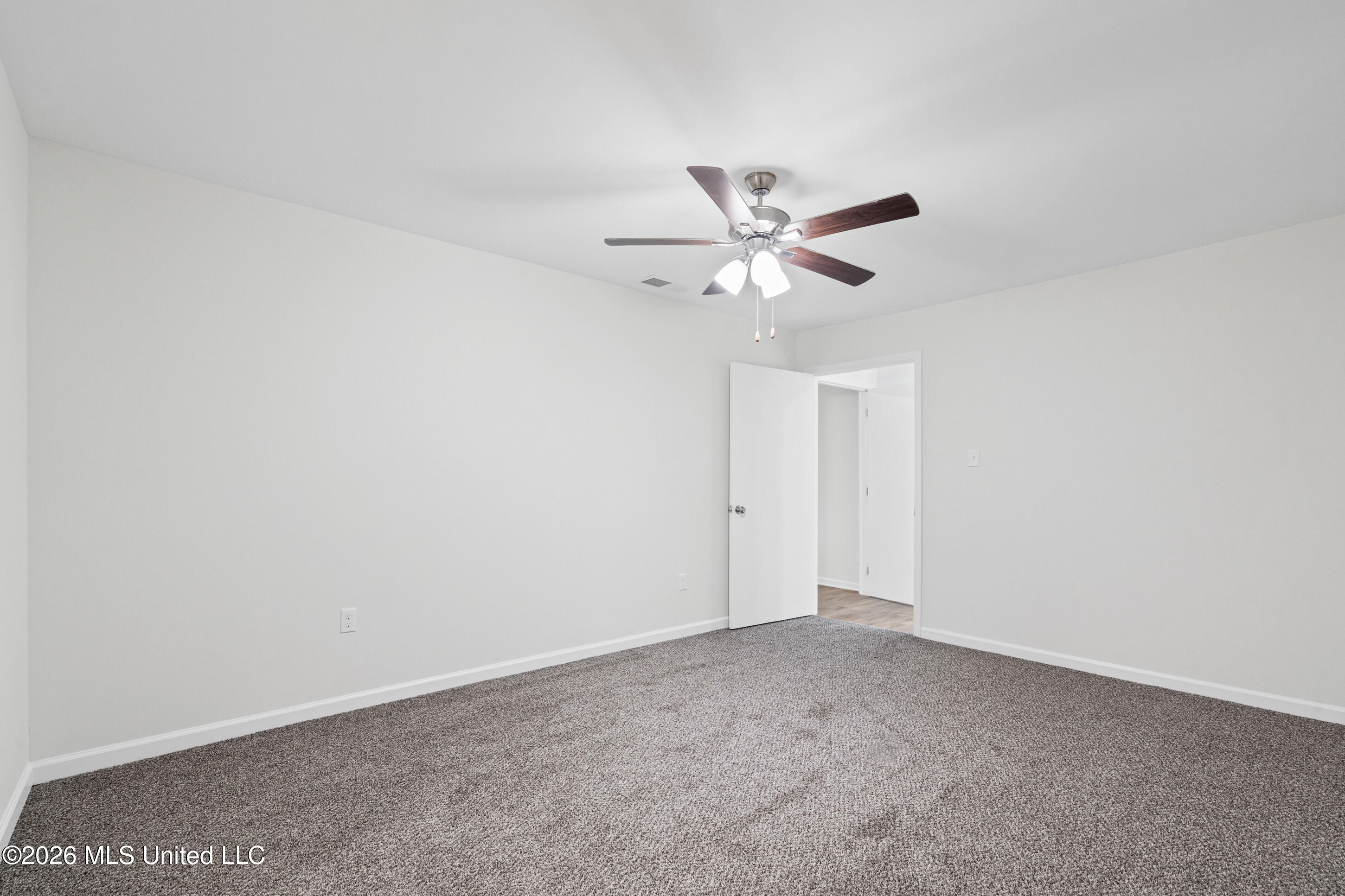 2793 Ashbriar Drive Property Photo 14