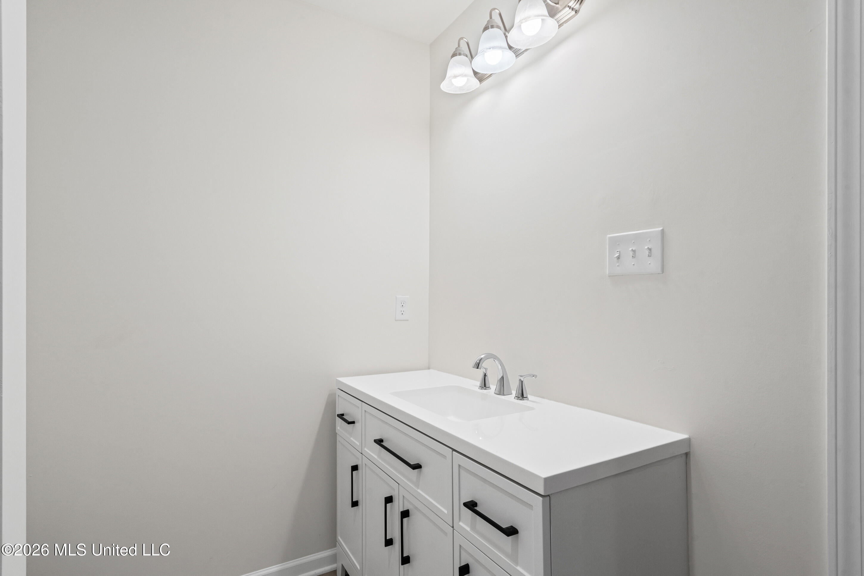2793 Ashbriar Drive Property Photo 15