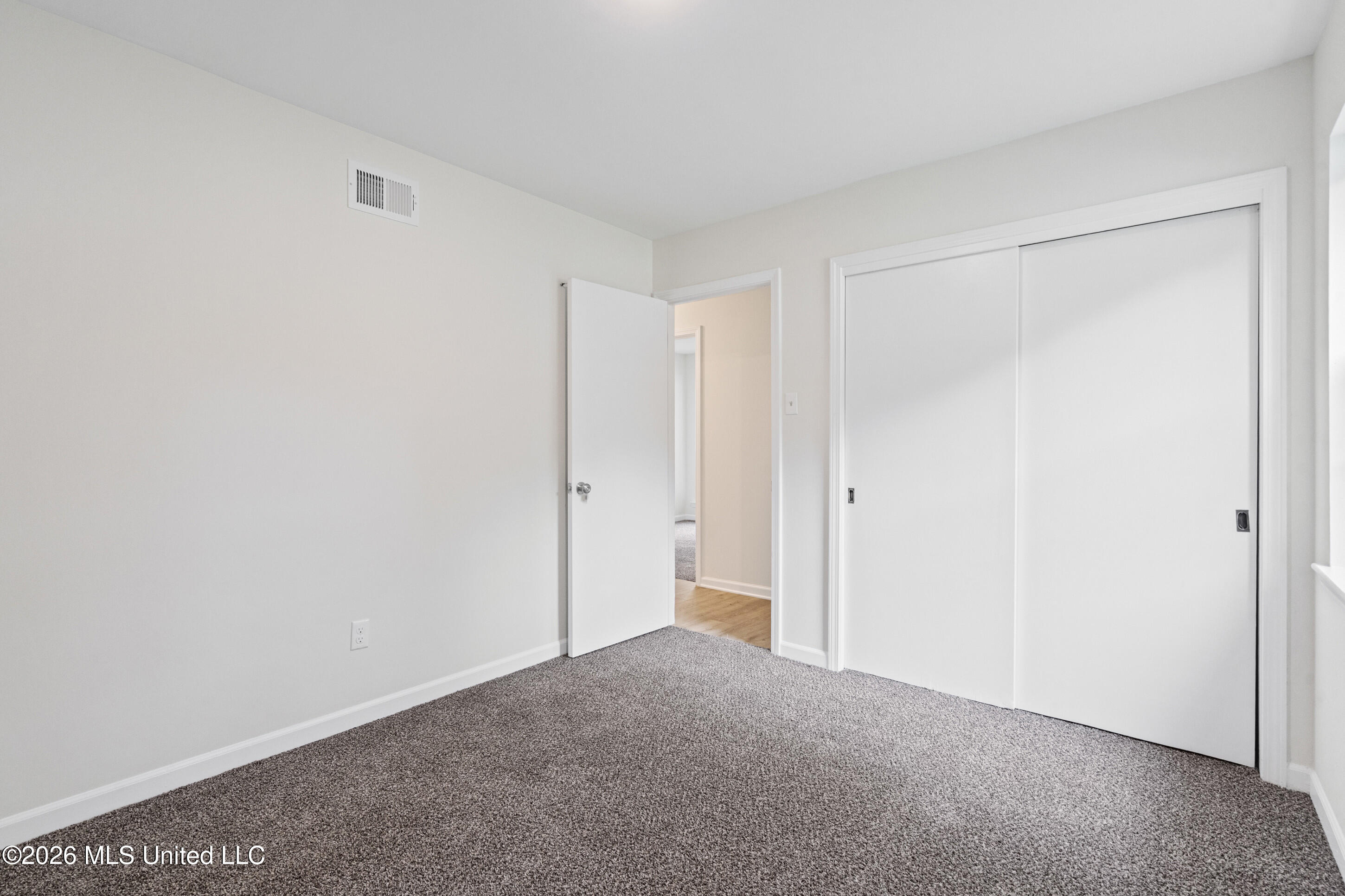 2793 Ashbriar Drive Property Photo 25