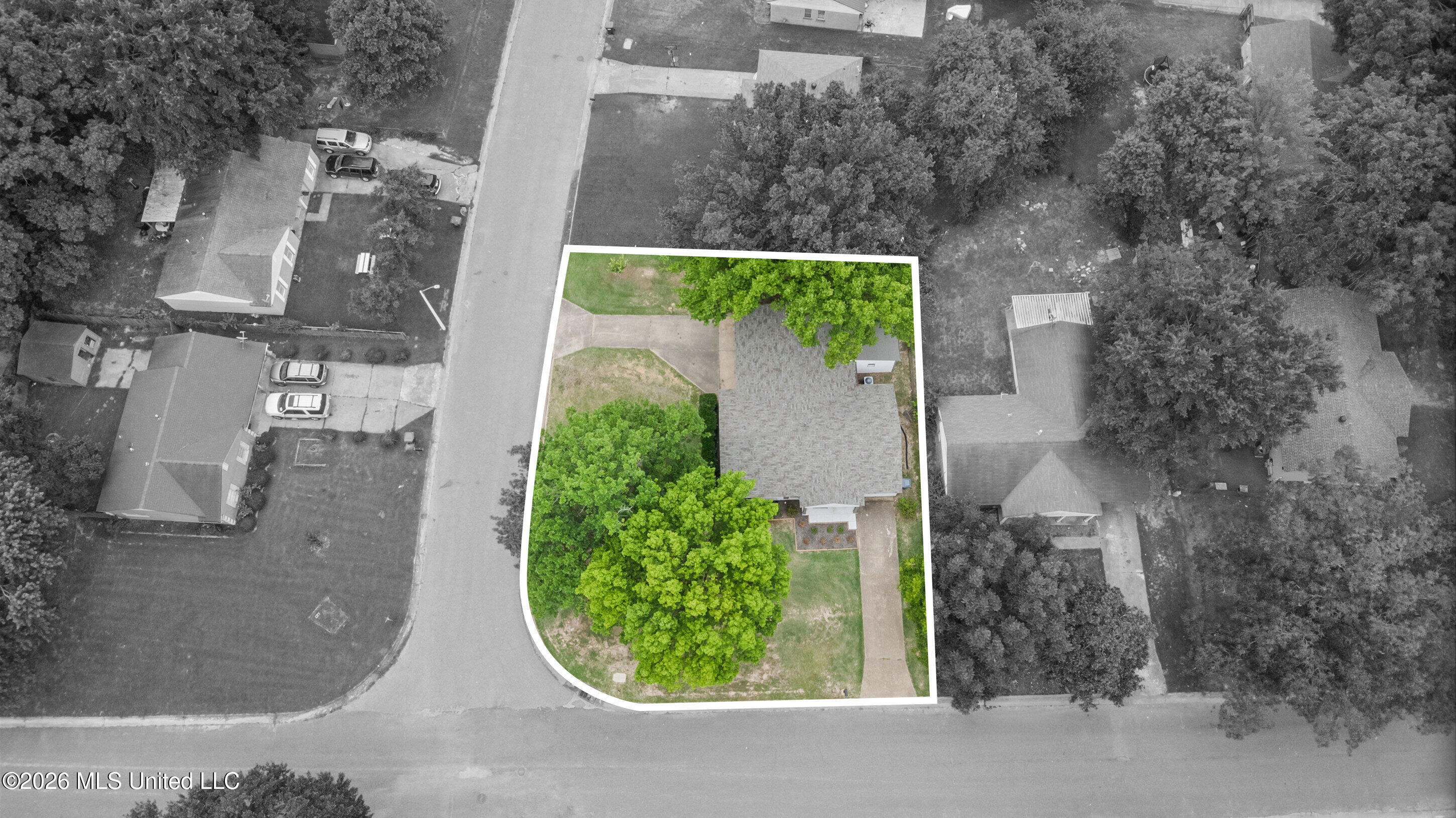 2793 Ashbriar Drive Property Photo 27