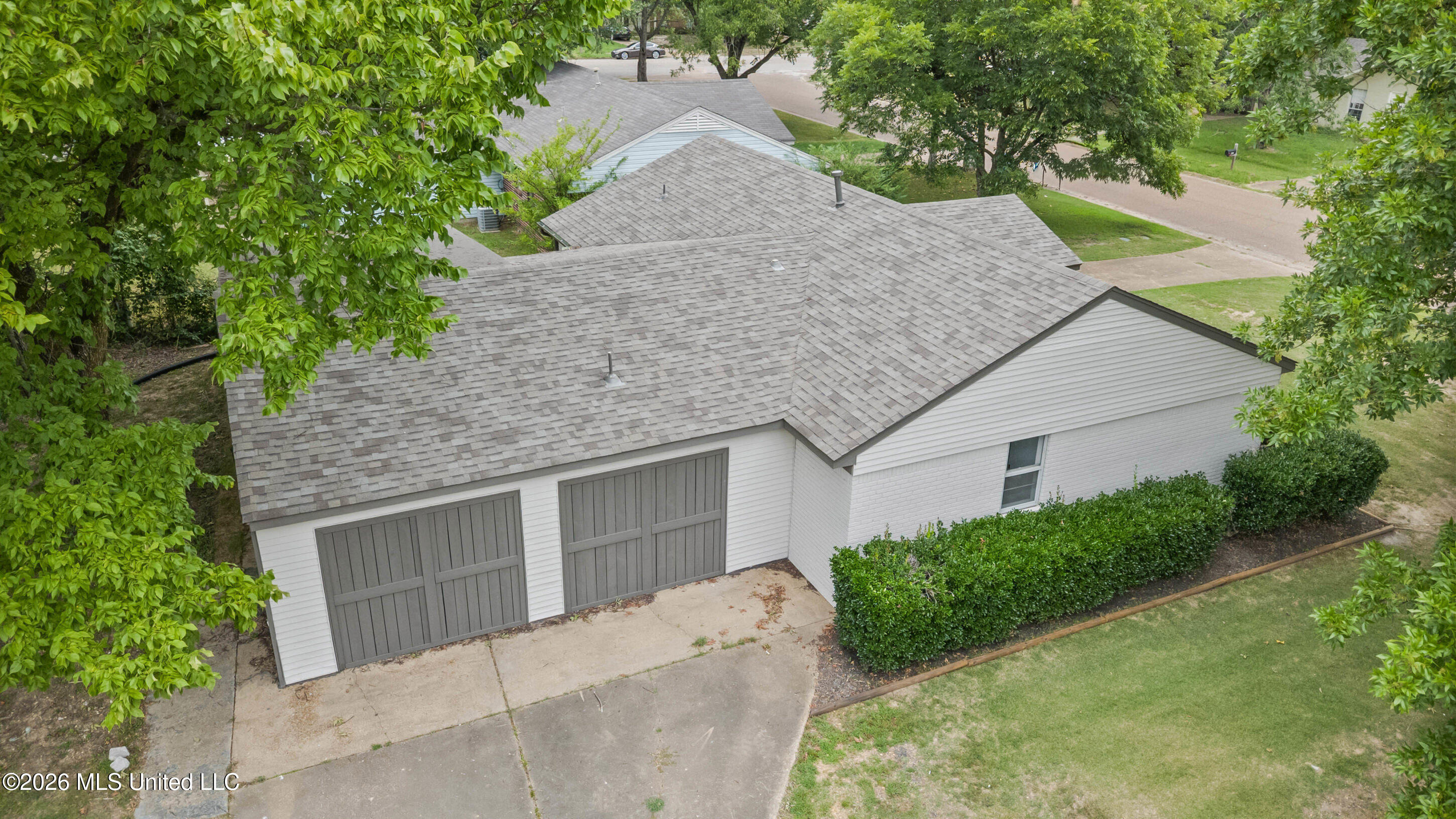 2793 Ashbriar Drive Property Photo 30