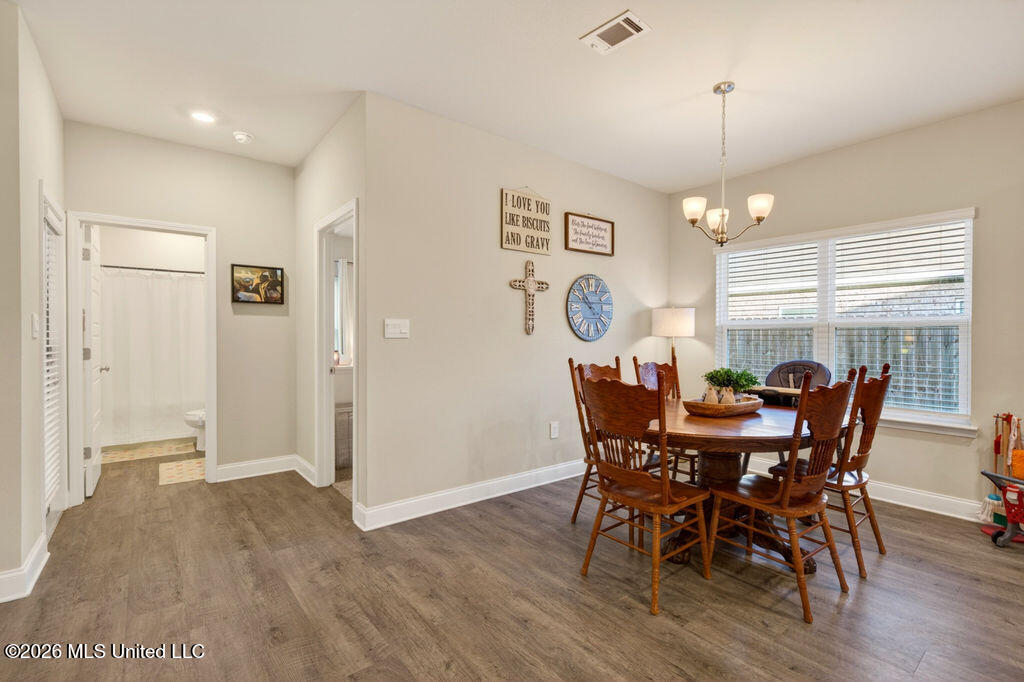8009 Crawford Drive Property Photo 17