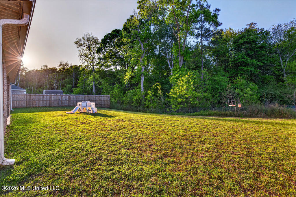 8009 Crawford Drive Property Photo 32