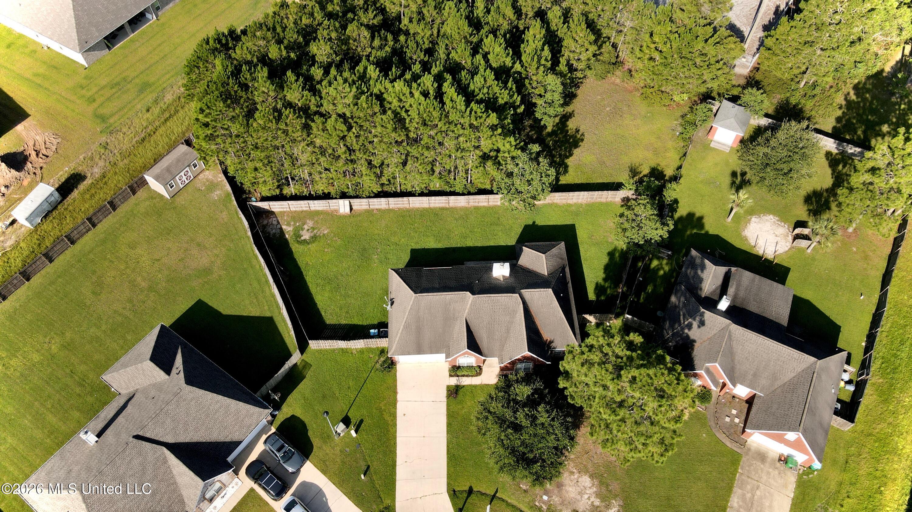 2933 Village Circle Property Photo 13