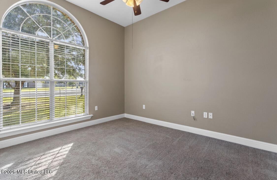 2933 Village Circle Property Photo 20