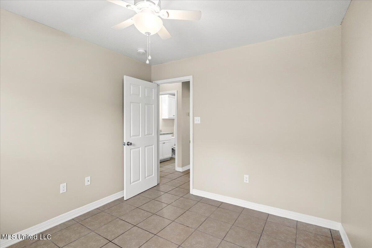 390 Rosalie Maria Drive Property Photo 25