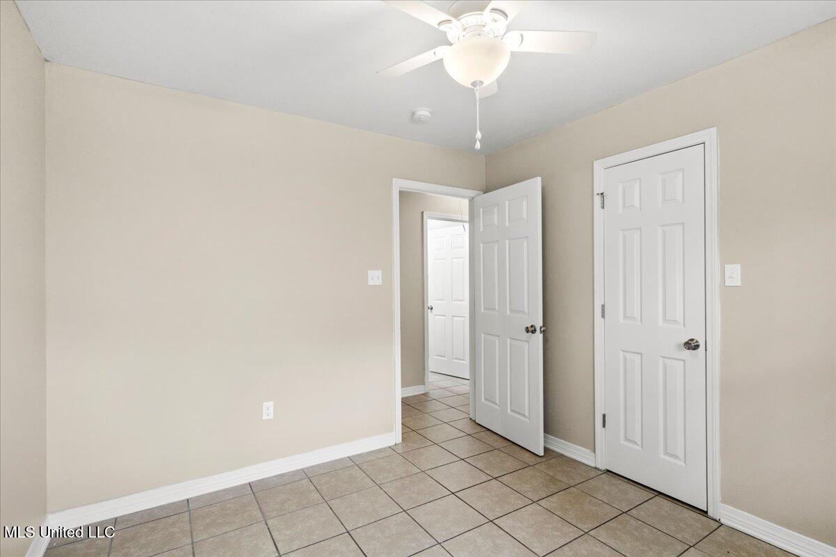 390 Rosalie Maria Drive Property Photo 27