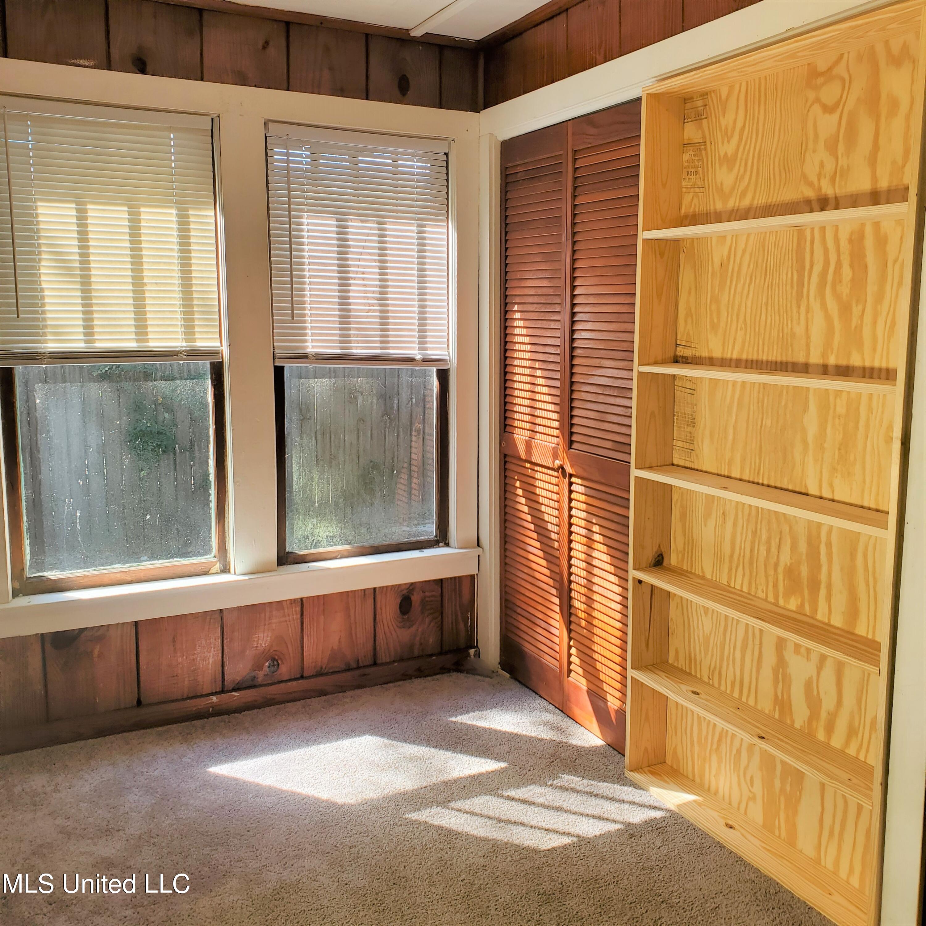 2217 32nd Street Property Photo 11