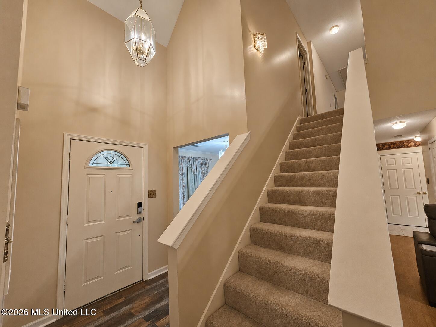 2895 Windsor Cove Property Photo 4