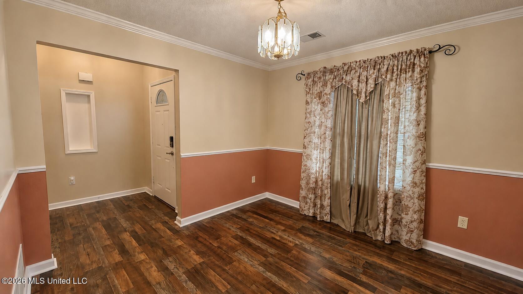 2895 Windsor Cove Property Photo 5