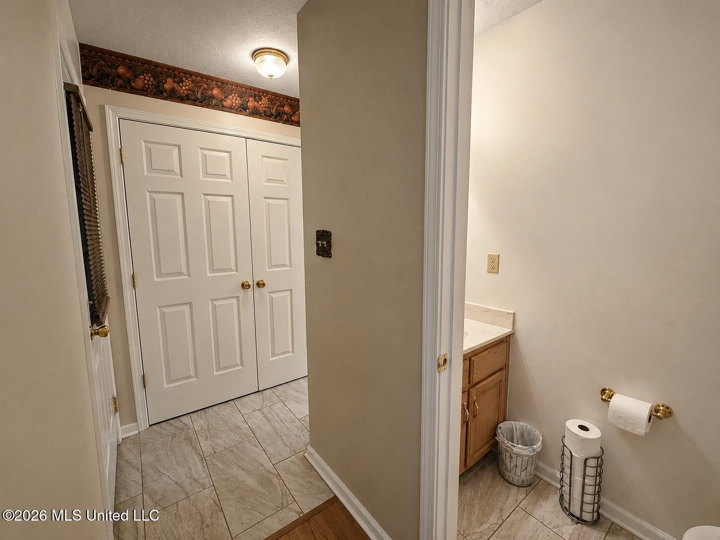 2895 Windsor Cove Property Photo 13