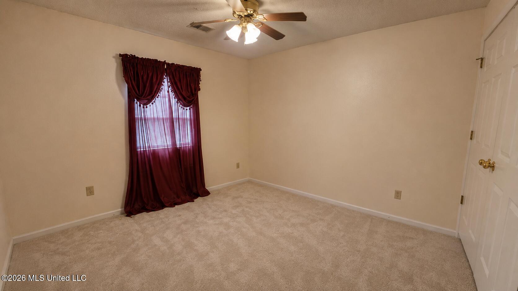 2895 Windsor Cove Property Photo 25