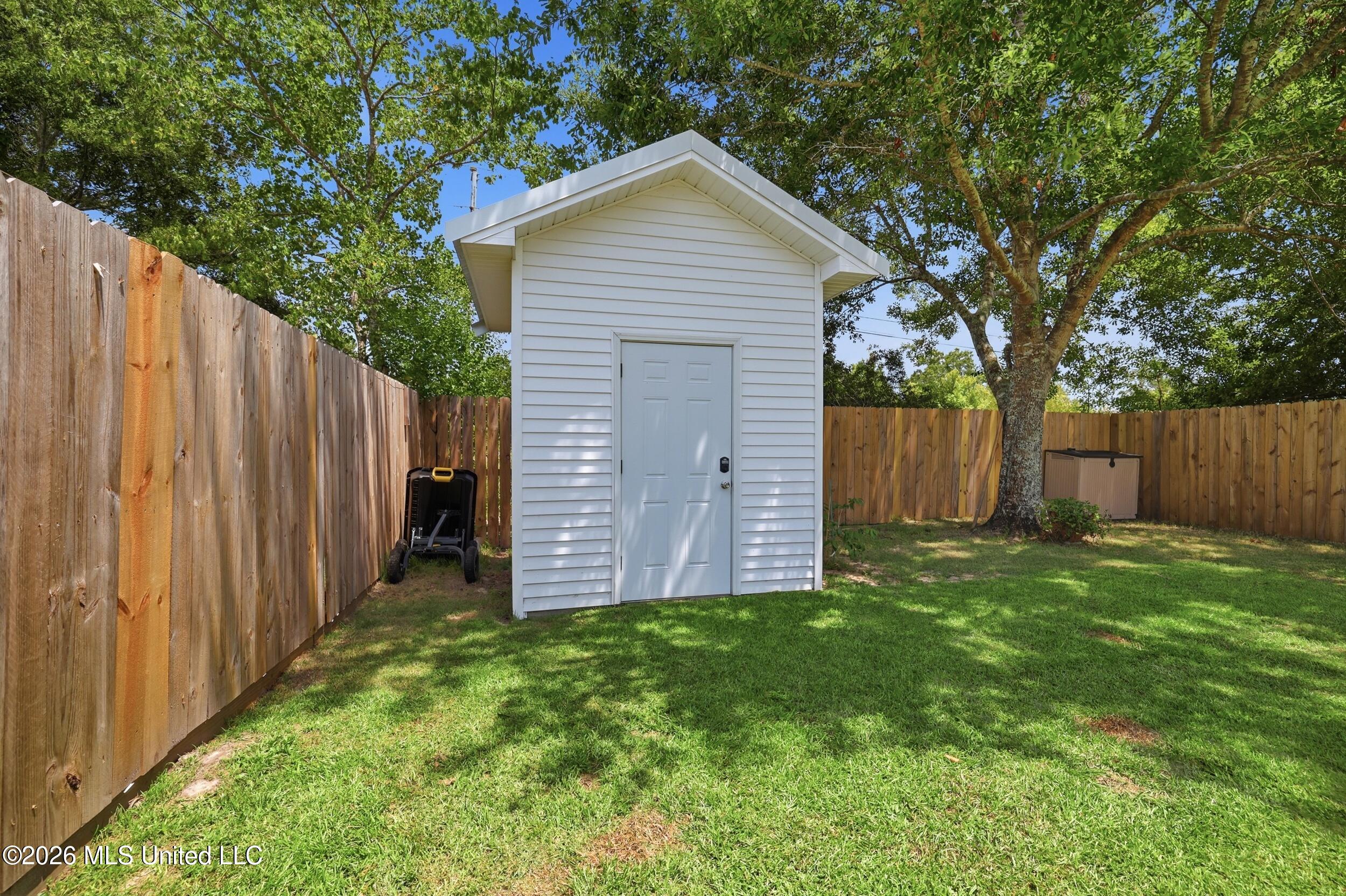 14508 Indian Trails Circle Property Photo 28
