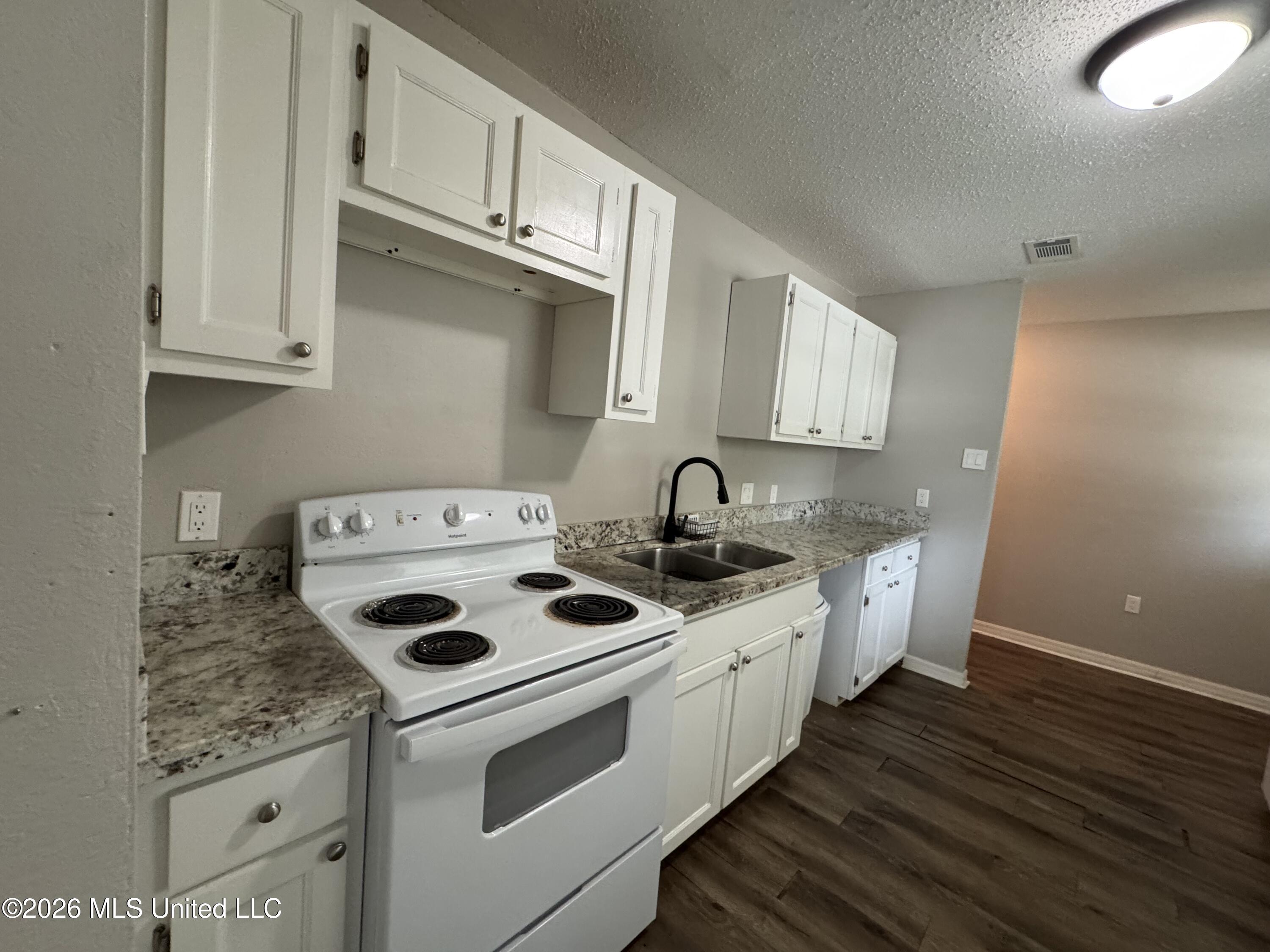 1714 Williams Street Property Photo 10