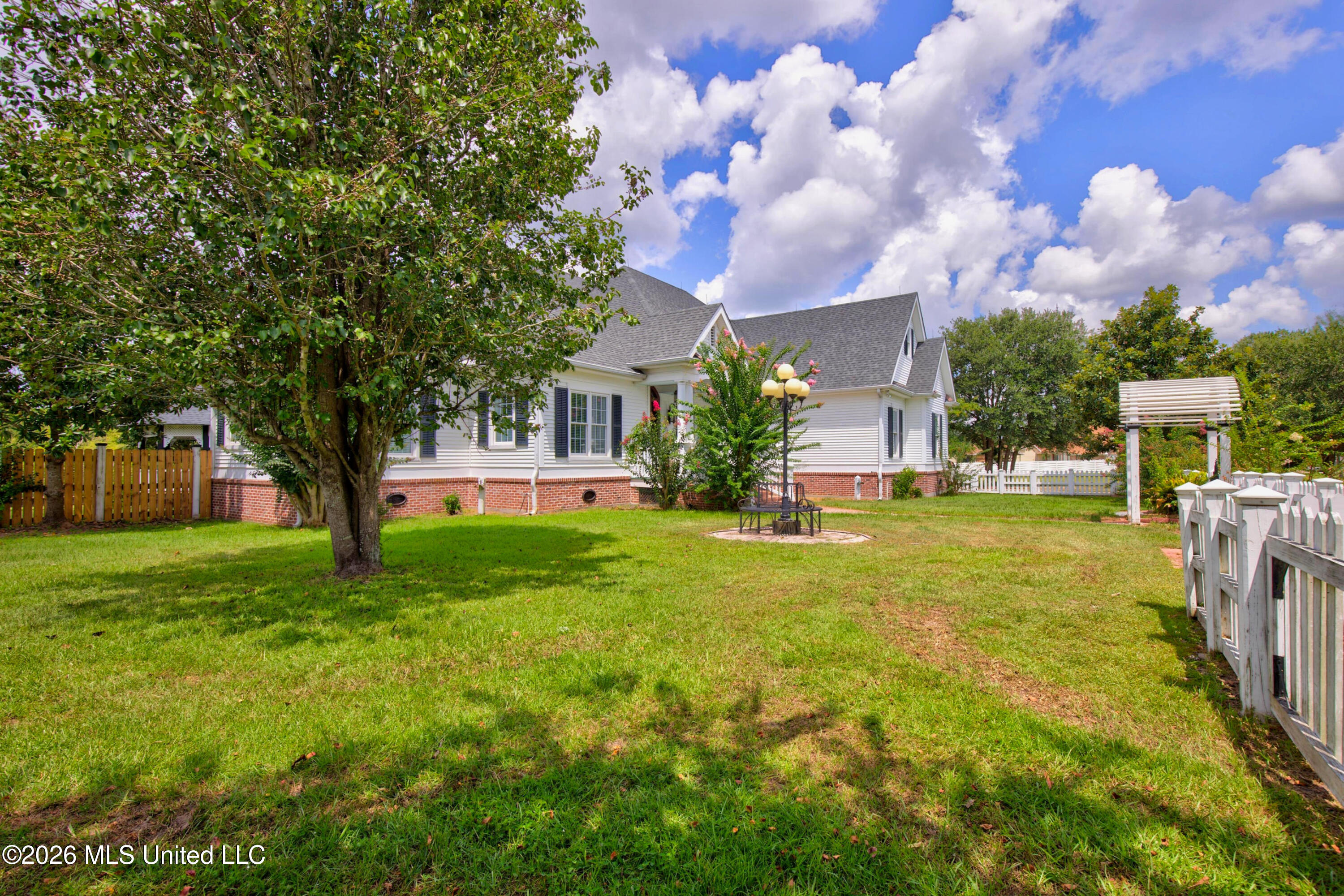 5037 Longbow Drive Property Photo 10