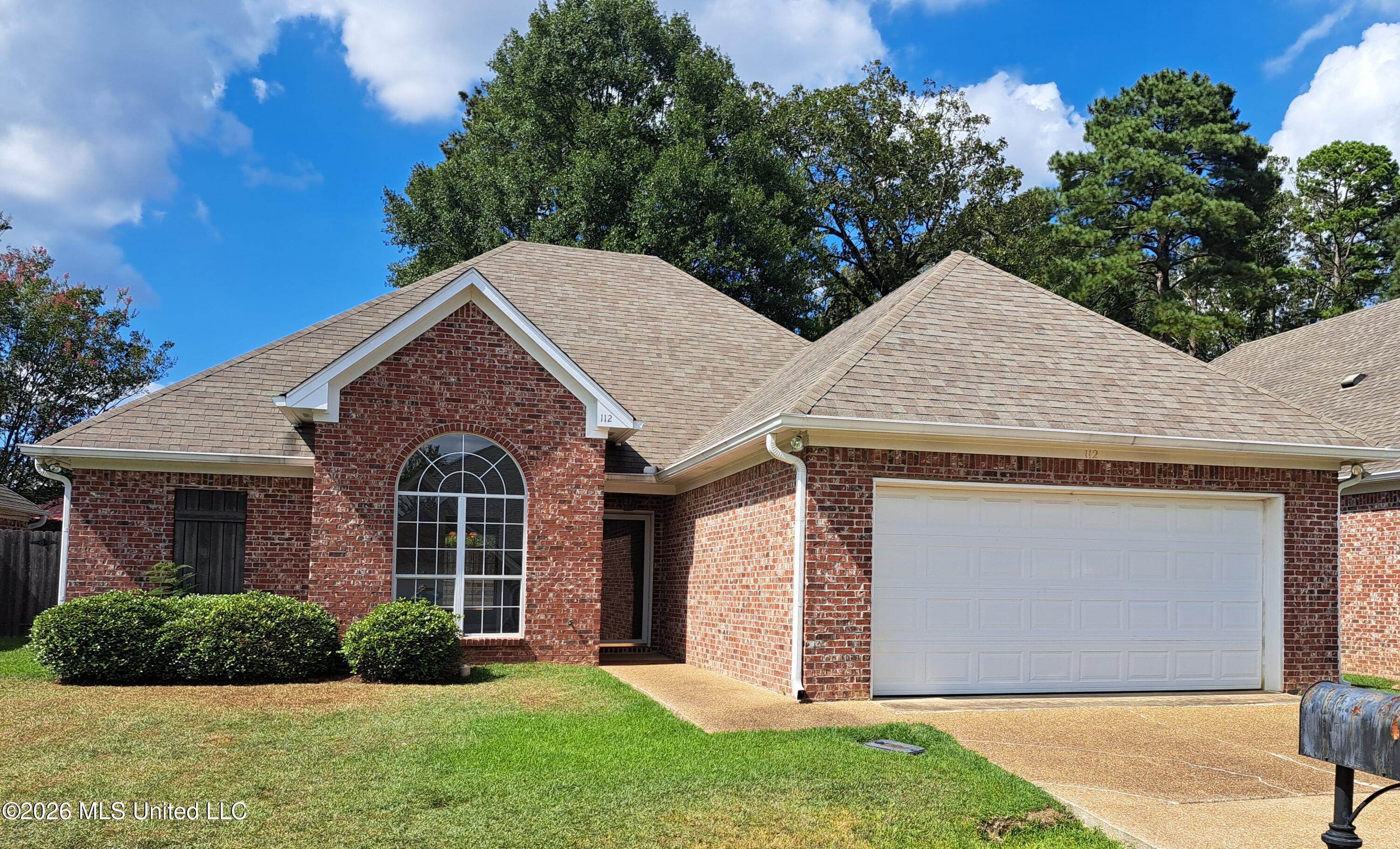 112 River Ridge Court Property Photo 1