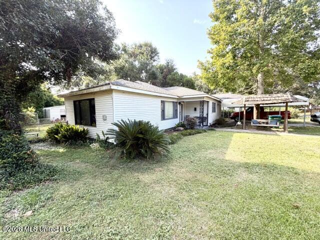 2524 Kelly Avenue Property Photo 5