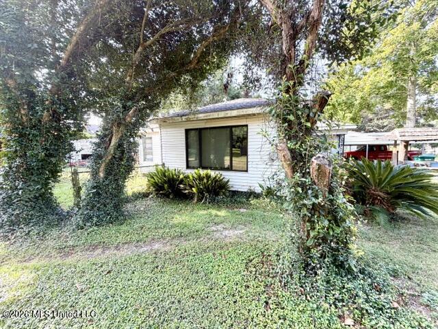 2524 Kelly Avenue Property Photo 6