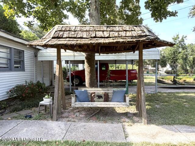 2524 Kelly Avenue Property Photo 9