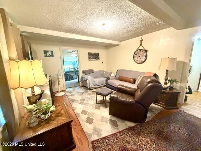2524 Kelly Avenue Property Photo 11