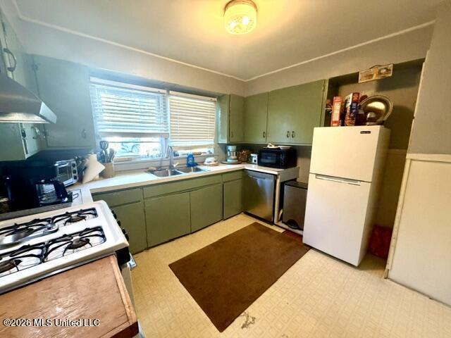 2524 Kelly Avenue Property Photo 24