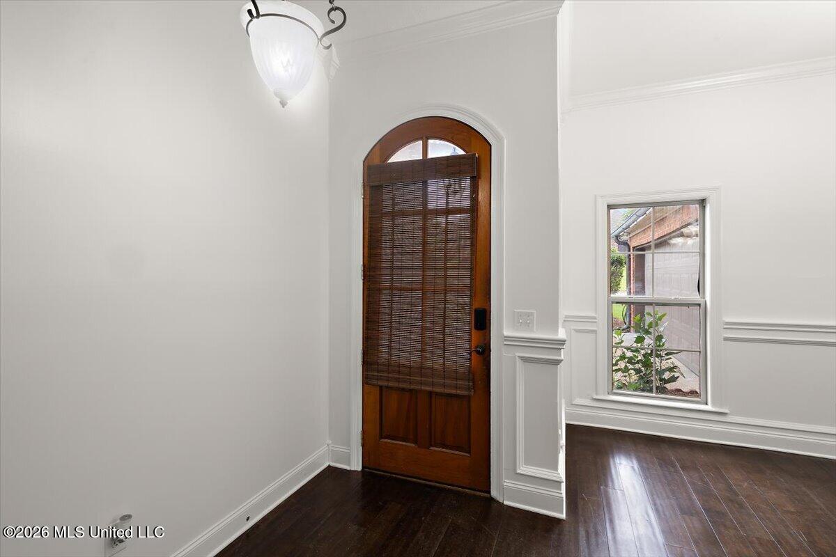 504 Asbury Lane Drive Property Photo 4