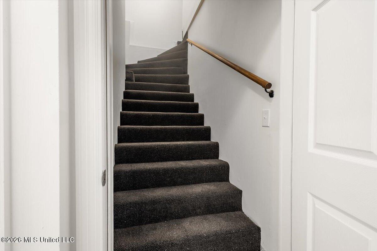 504 Asbury Lane Drive Property Photo 16
