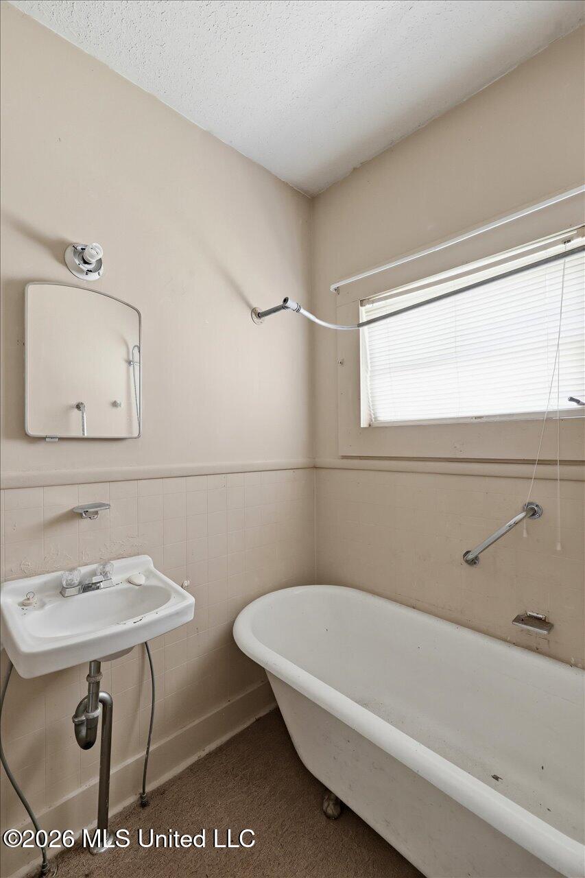 104 W Bell Avenue Property Photo 15