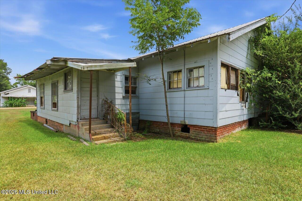 106 W Bell Avenue Property Photo 22