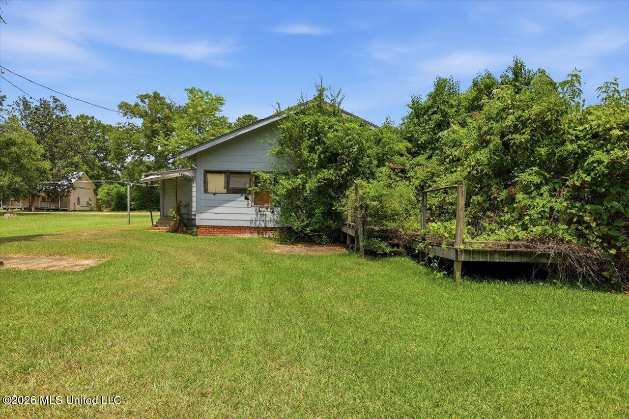 106 W Bell Avenue Property Photo 23