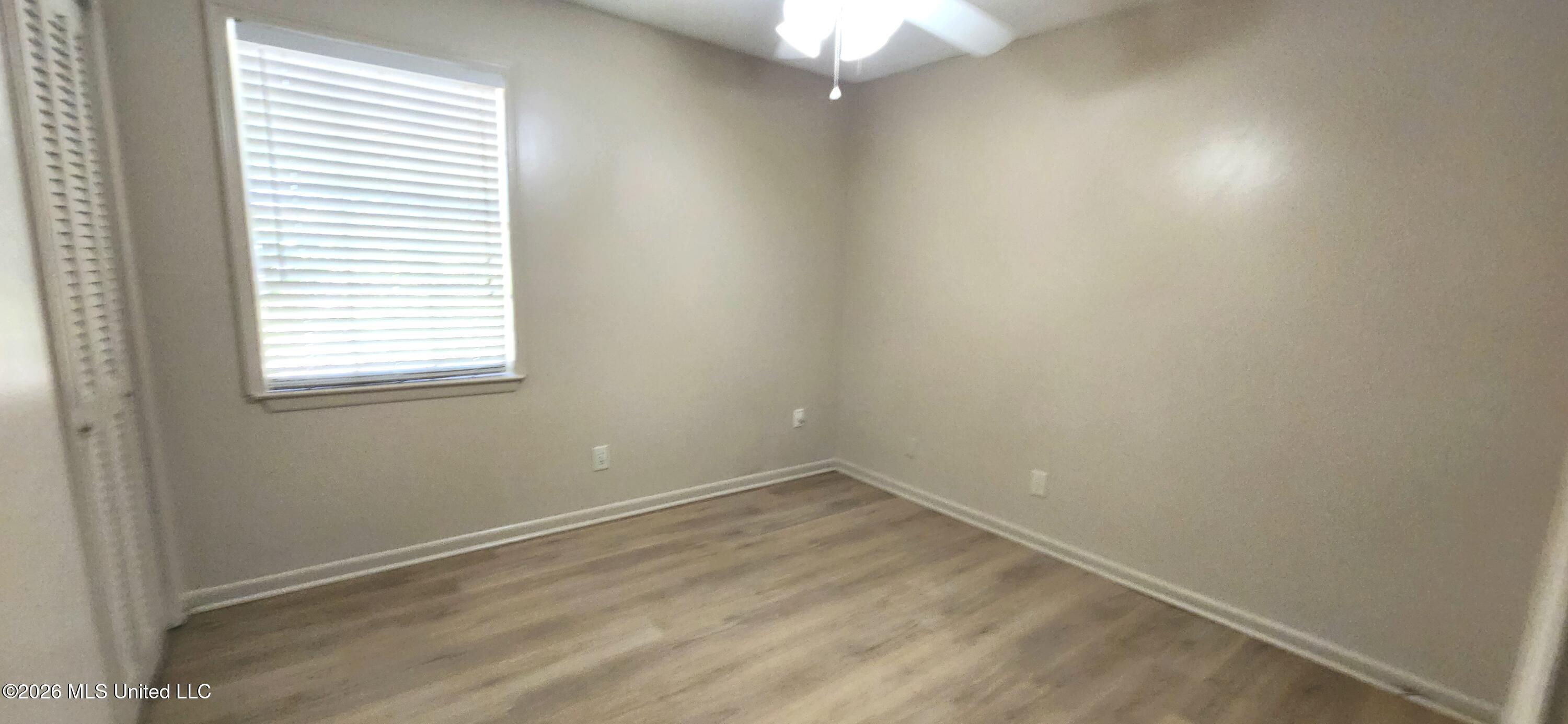 9113 Warbler Avenue Property Photo 13