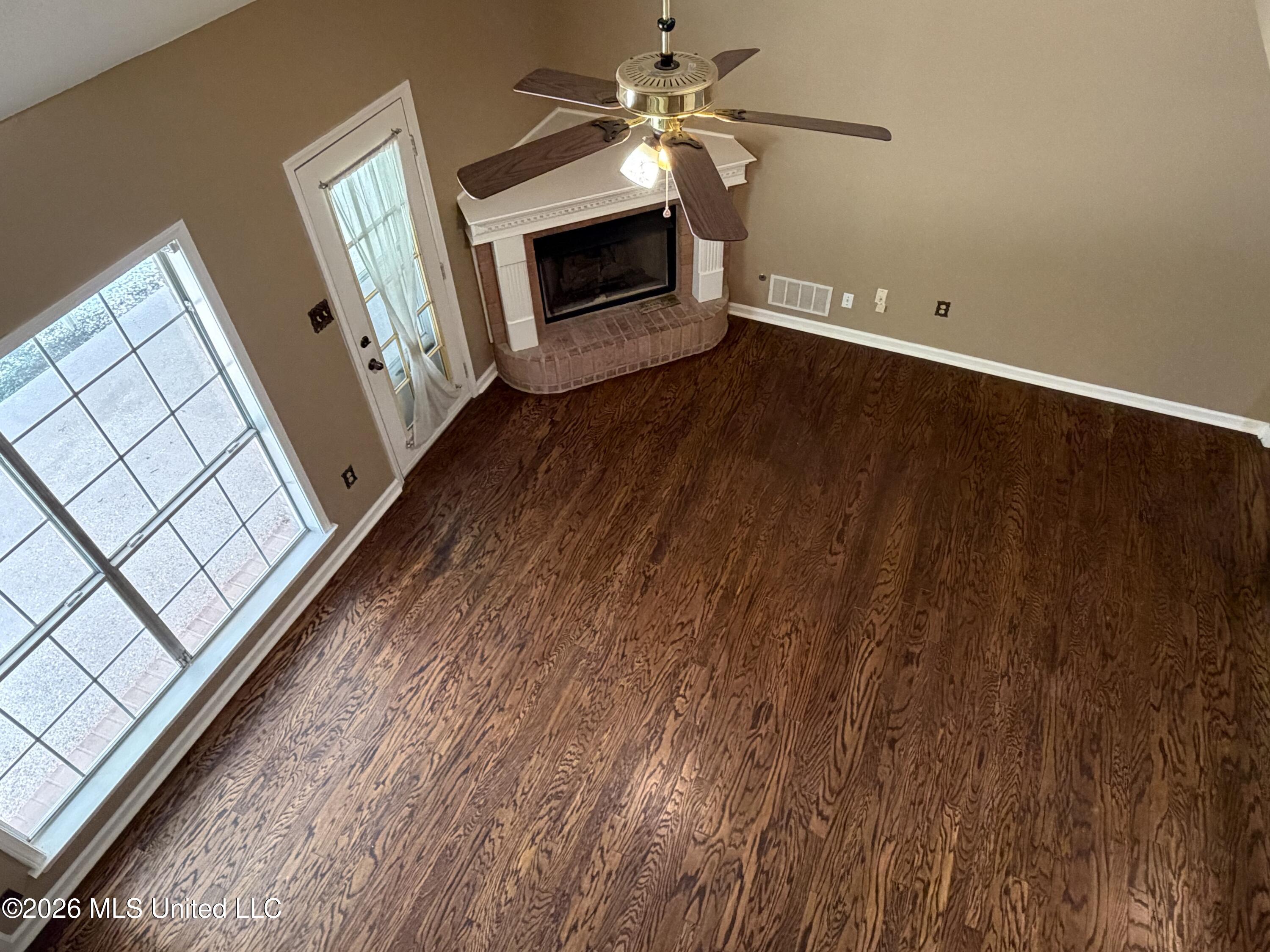 6177 Seminole Drive Property Photo 6