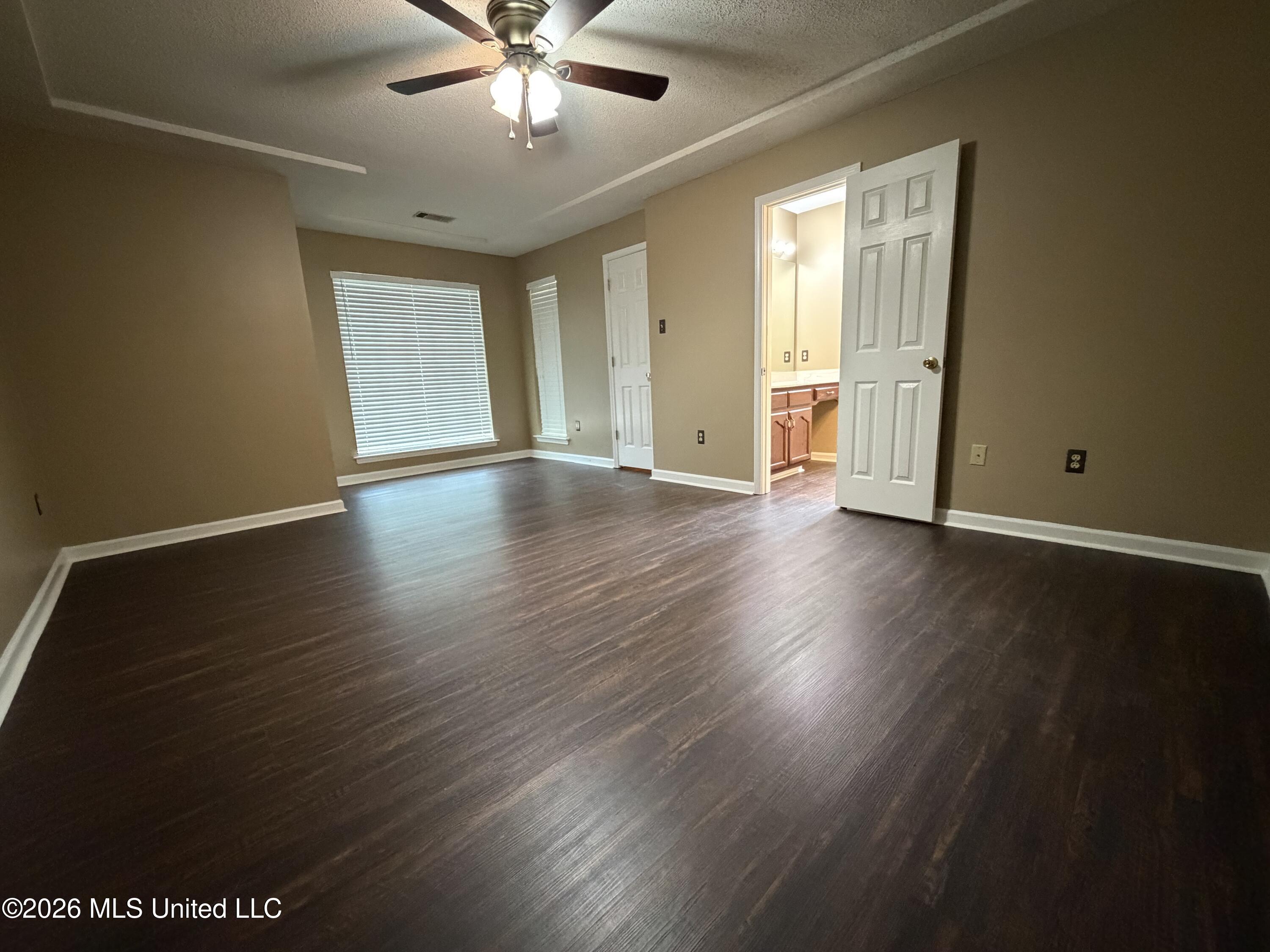 6177 Seminole Drive Property Photo 11