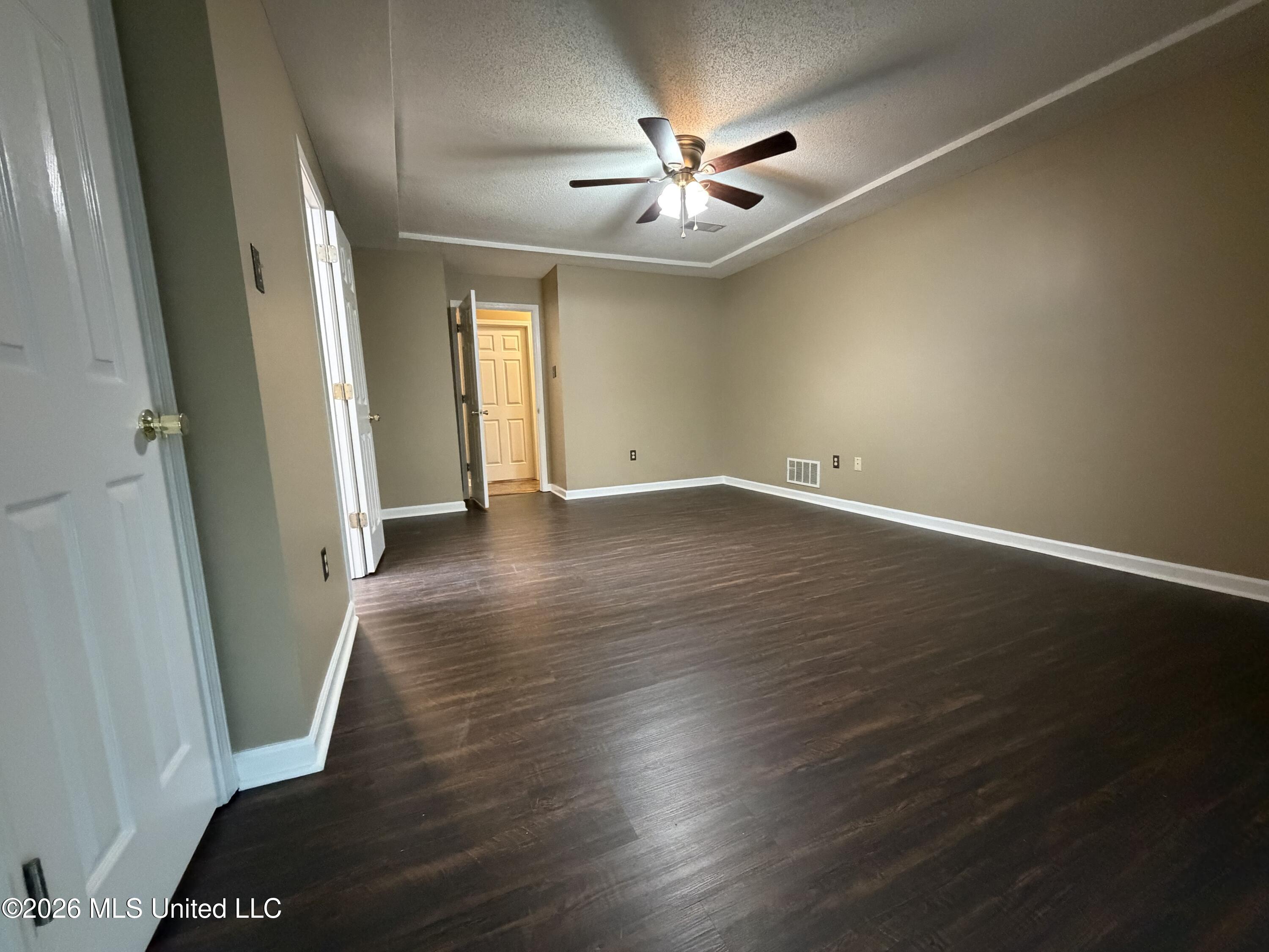 6177 Seminole Drive Property Photo 12