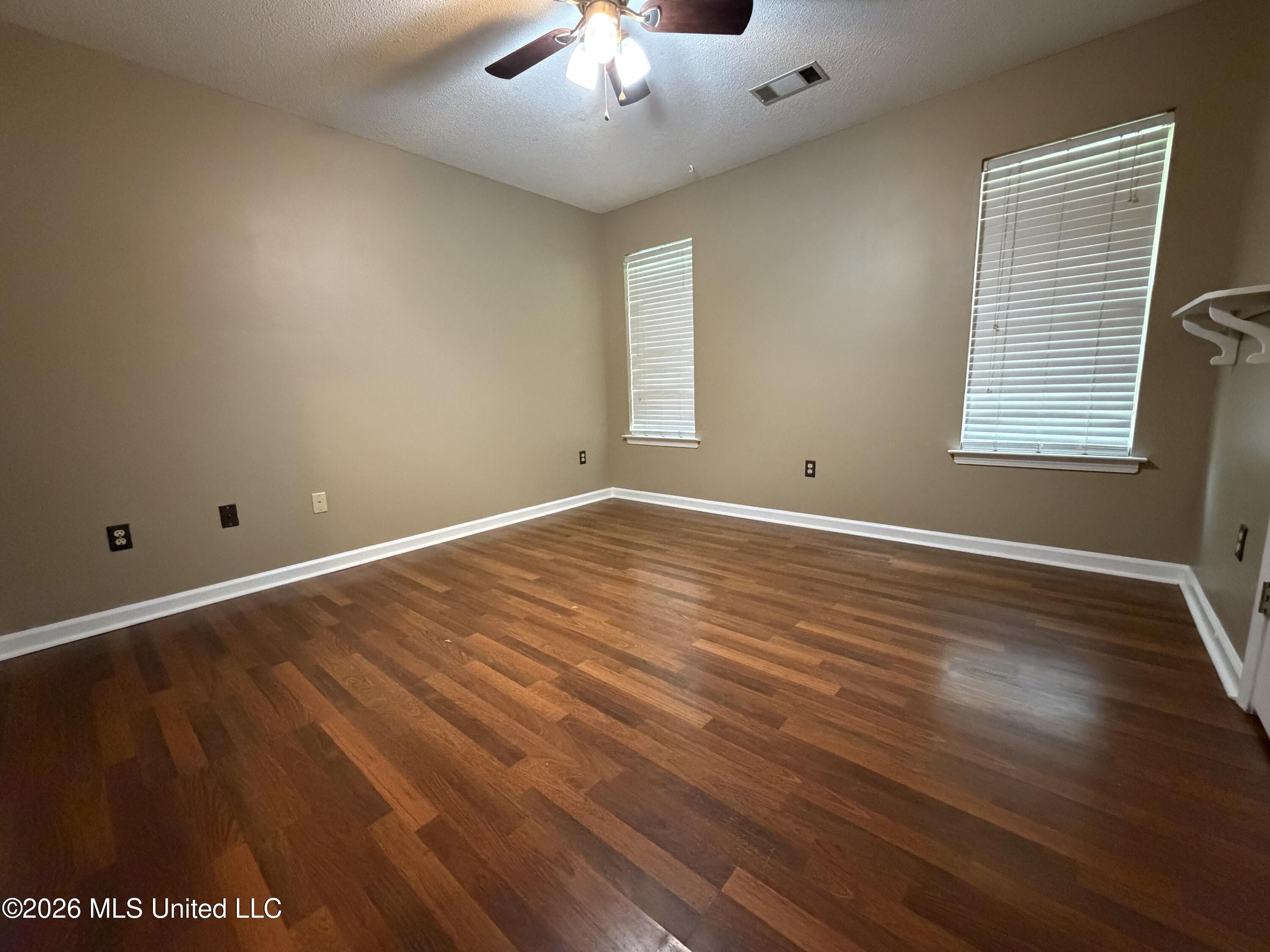 6177 Seminole Drive Property Photo 15